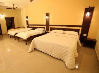 Holy Queen Tours Houseboat, Alleppey 2